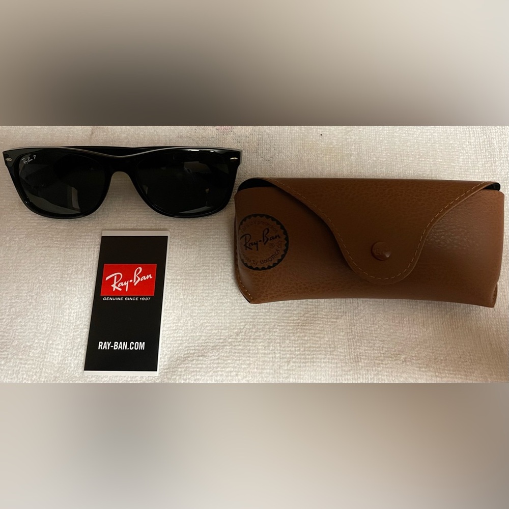 NWT & Case Ray Ban New Wayfarer POLARIZED RB 2132 901/58-18